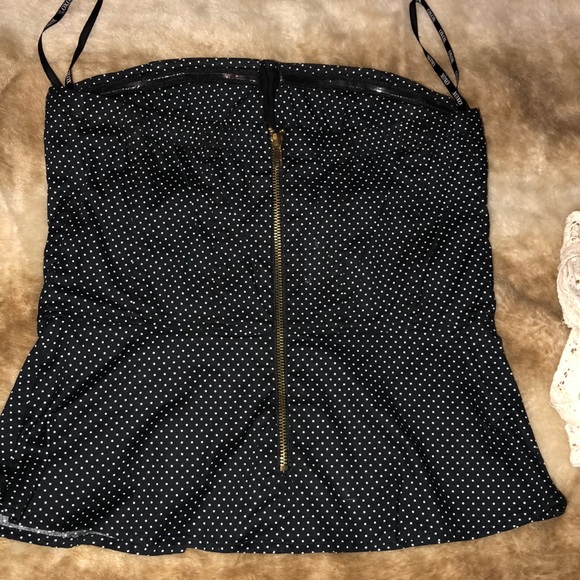 Top - Picture 2 of 5